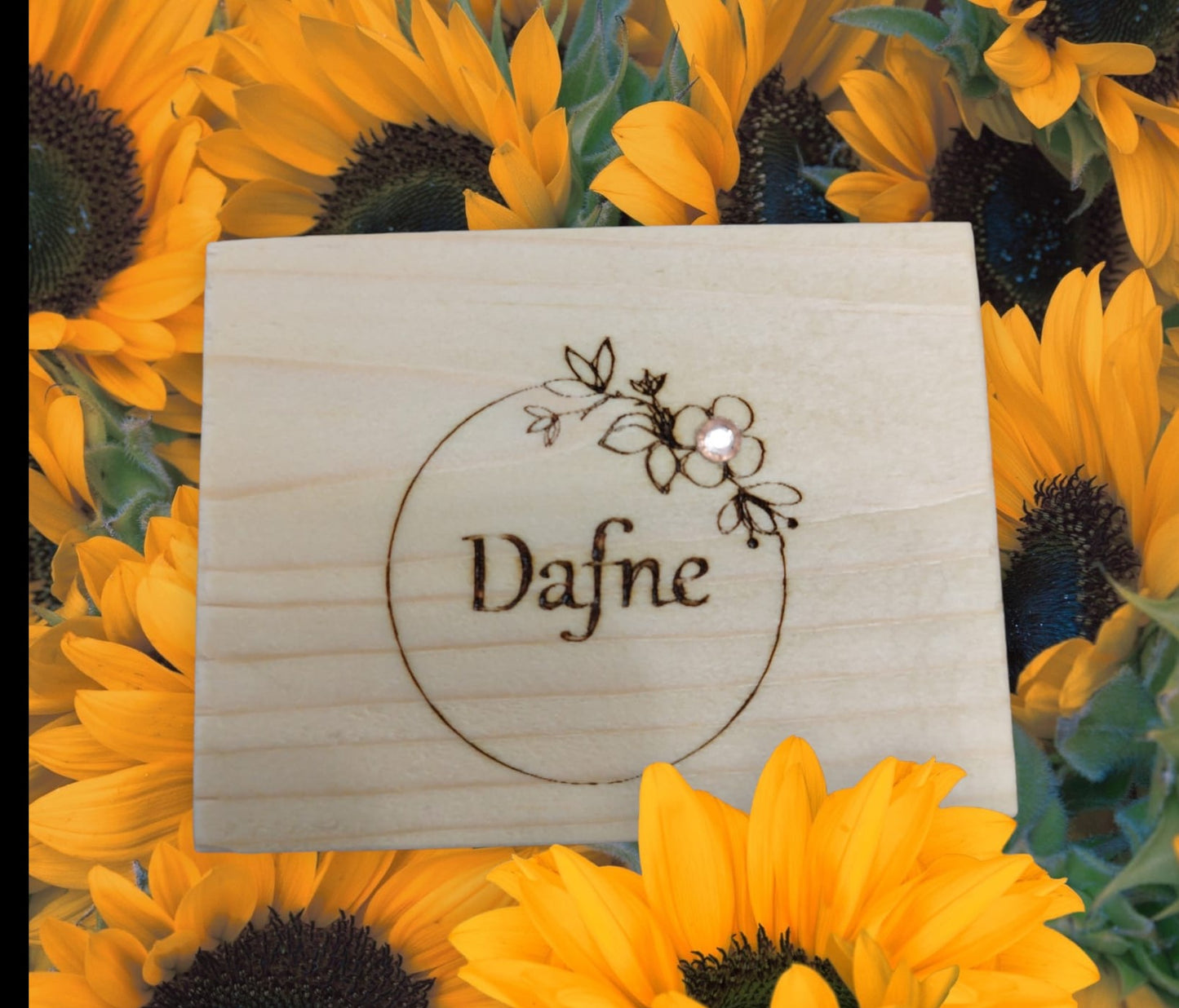 CAJA DE MADERA PERSONALIZADA MEDIANA