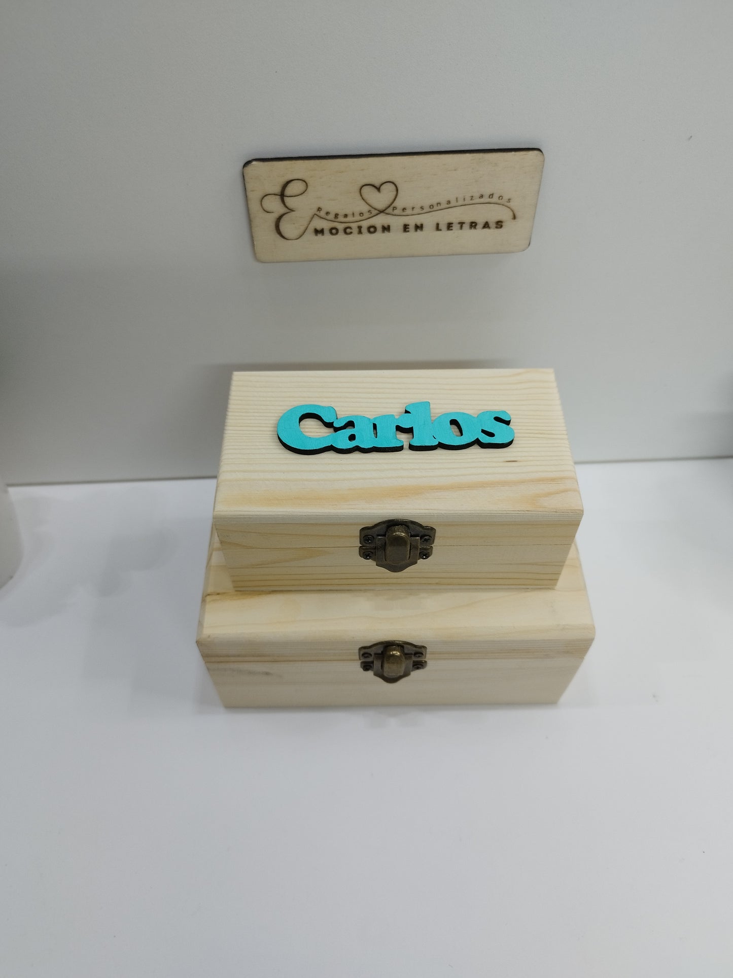 PACK DE 2 CAJAS DE MADERA CON NOMBRE