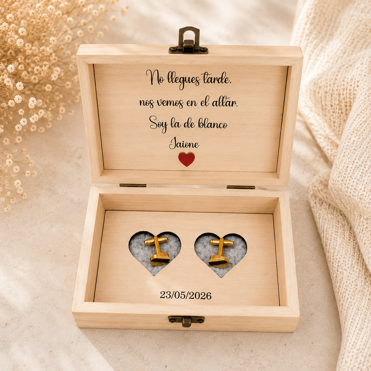 caja para gemelos, caja de gemelos personalizada, caja de madera para gemelos, caja regalo para hombre, caja personalizada para hombre, regalo para novio, regalo para novio boda, regalo para el novio, gemelos de boda, caja para gemelos de boda, regalo boda novio, detalle para novio, regalo personalizado boda, caja de madera personalizada, regalo personalizado hombre, porta gemelos, estuche para gemelos, caja para accesorios de hombre, detalle especial para novio, regalo para padrino, regalo para marido, reg