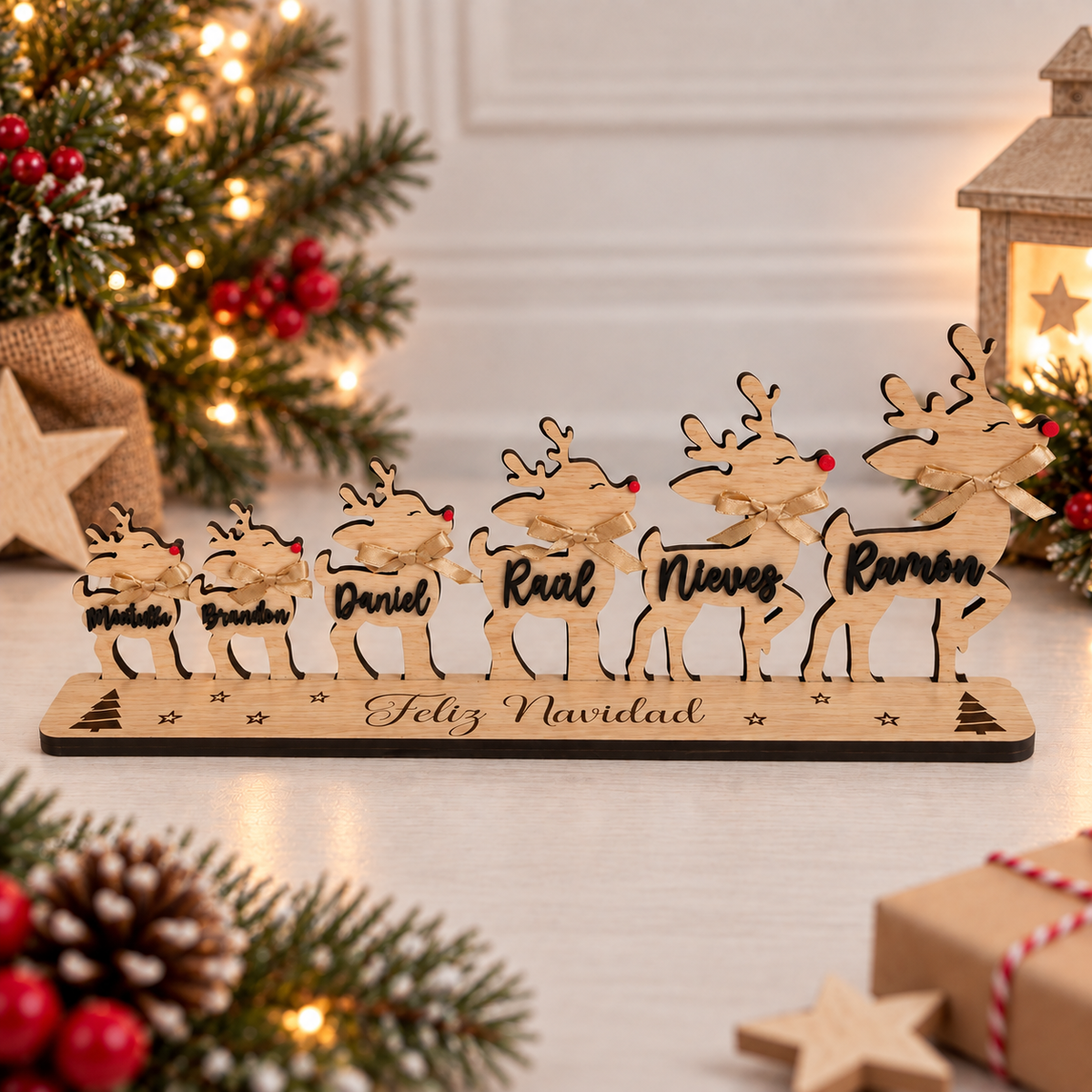 reno de Navidad personalizado, renos de Navidad personalizados, renos de madera personalizados, decoración navideña personalizada, decoración de Navidad en madera, adorno de Navidad personalizado, adorno navideño de madera, renos con nombres, reno personalizado con nombre, familia de renos personalizada, renos navideños con nombres, decoración navideña familiar, decoración Navidad familiar, regalo de Navidad personalizado, regalo navideño original, regalo personalizado para Navidad, decoración de Navidad pa