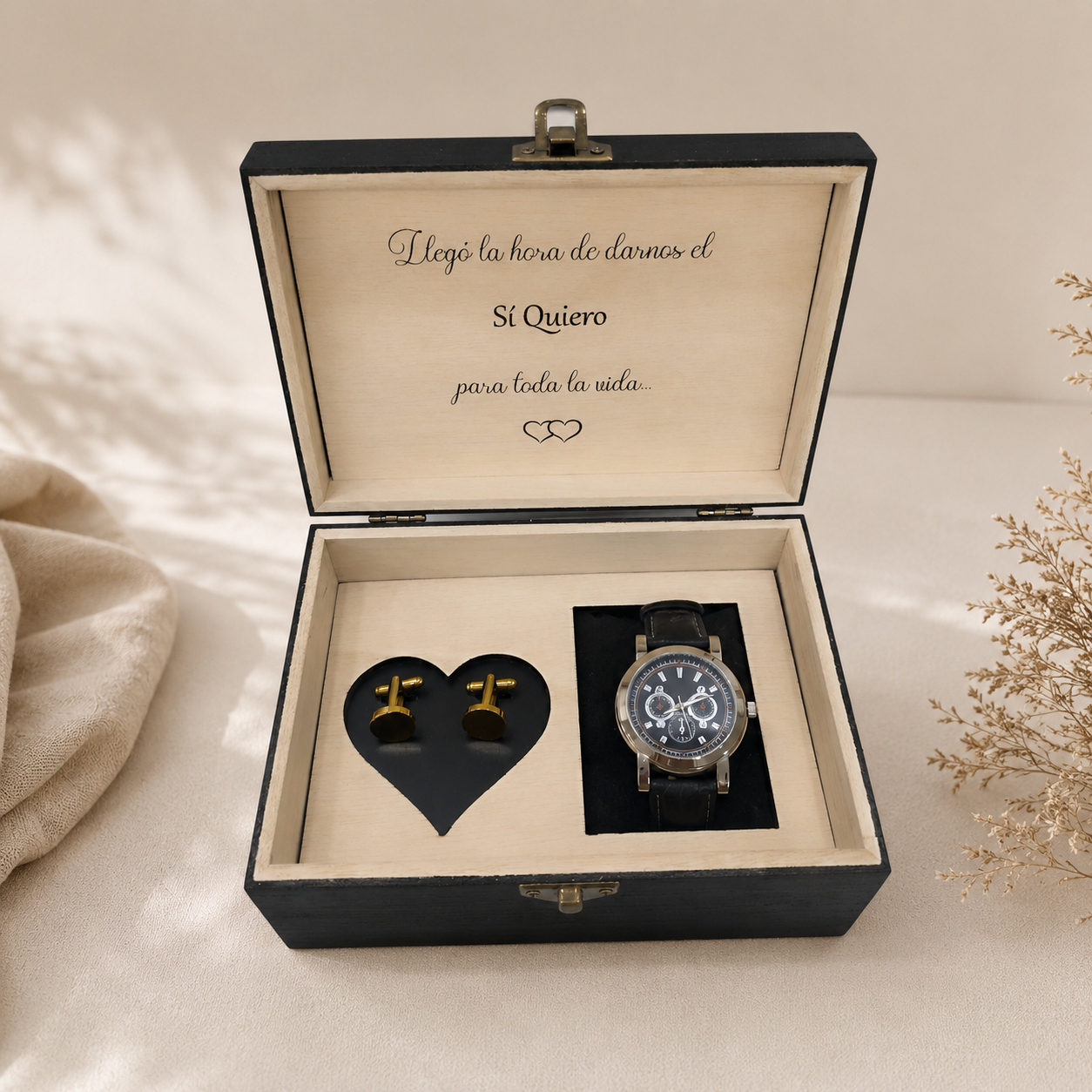 caja para reloj y gemelos, caja personalizada, caja reloj personalizada, caja para gemelos, regalo para hombre, regalo personalizado para hombre, regalo para novio, regalo para marido, regalo para padre, regalo de boda, regalo para novio boda, regalo para padrino, regalo especial, caja de madera personalizada, caja artesanal, regalo artesanal, reloj y gemelos, caja regalo hombre, detalle para hombre, regalo original hombre, regalo elegante, regalo de boda personalizado, detalle de boda, regalo hecho a mano,