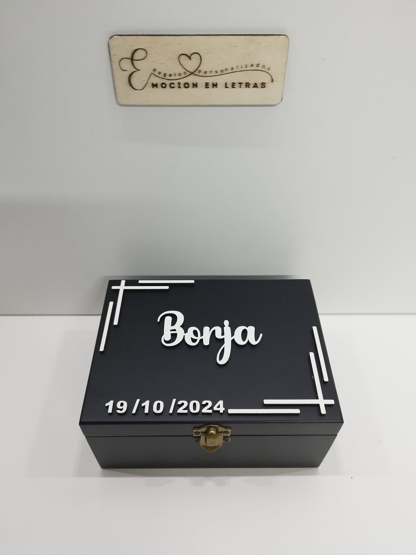 CAJA  DE RELOJ  PARA HOMBRE PERSONALIZADA