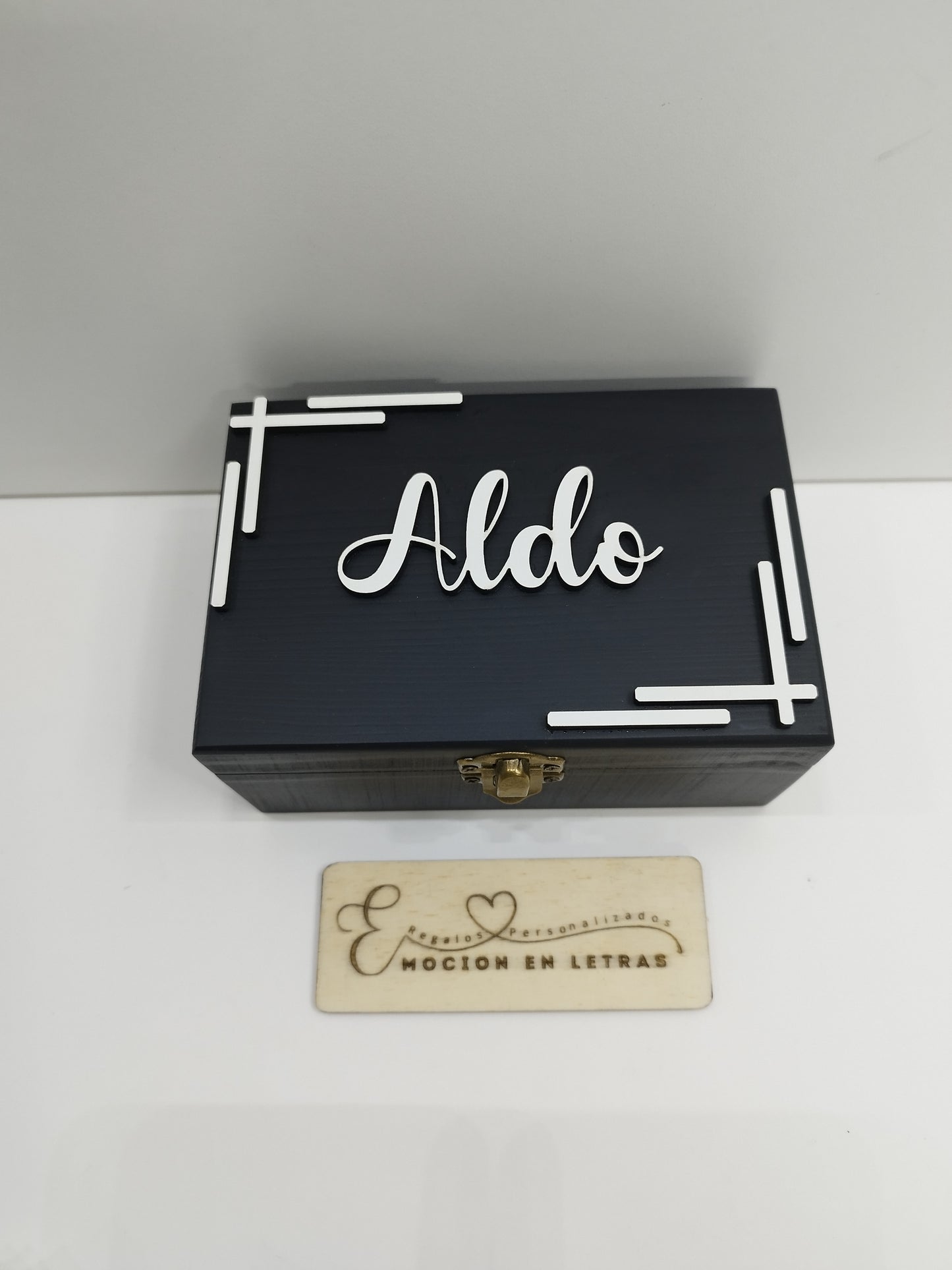 CAJA  DE RELOJ  PARA HOMBRE PERSONALIZADA