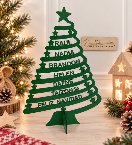 árbol de Navidad personalizado, árbol de Navidad de madera, árbol navideño personalizado, árbol de Navidad con nombres, árbol de madera con nombres, árbol Navidad familiar, árbol personalizado para familia, decoración navideña personalizada, decoración Navidad de madera, adorno de Navidad personalizado, árbol navideño de sobremesa, árbol de Navidad artesanal, árbol Navidad original, árbol Navidad decorativo, árbol personalizado con nombres familiares, regalo de Navidad personalizado, regalo para familia Nav