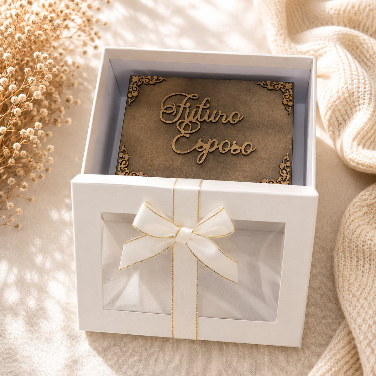 Caja de madera, caja personalizada, caja para futuro esposo, regalo para novio, regalo para futuro marido, regalo de boda, regalo para novio boda, regalo personalizado, caja regalo hombre, caja para reloj, caja para gemelos, caja para reloj y gemelos, regalo romántico, regalo de boda para hombre, detalle para novio, detalle de boda, regalo especial, regalo original, caja artesanal, caja de madera personalizada, regalo personalizado para hombre, Emoción en Letras