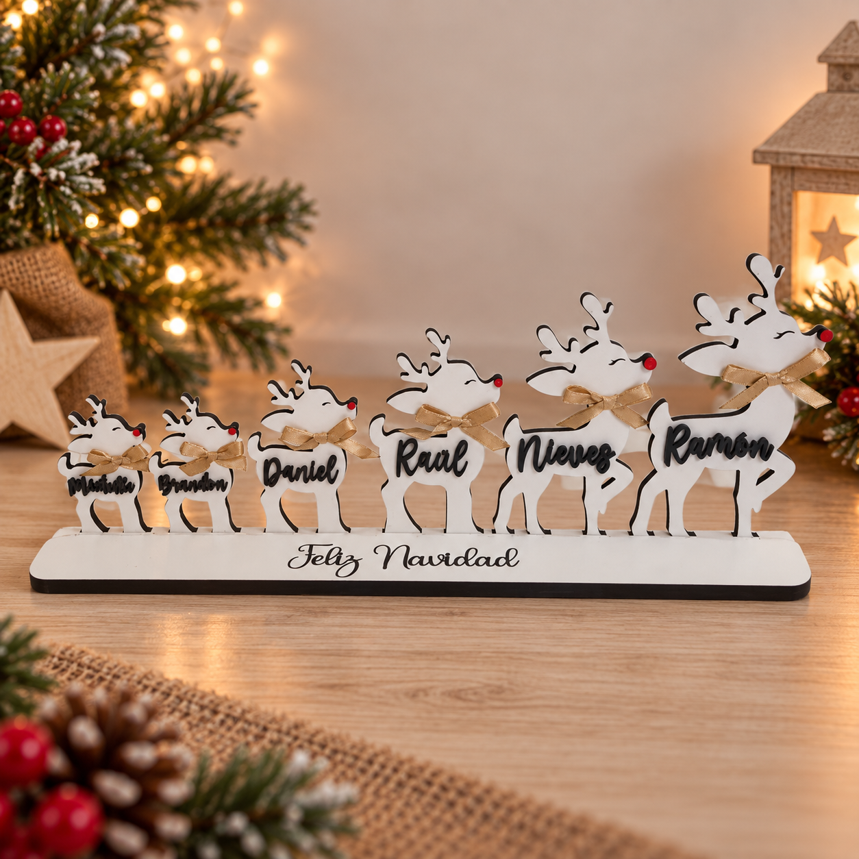 reno de Navidad personalizado, renos de Navidad personalizados, renos de madera personalizados, decoración navideña personalizada, decoración de Navidad en madera, adorno de Navidad personalizado, adorno navideño de madera, renos con nombres, reno personalizado con nombre, familia de renos personalizada, renos navideños con nombres, decoración navideña familiar, decoración Navidad familiar, regalo de Navidad personalizado, regalo navideño original, regalo personalizado para Navidad, decoración de Navidad pa