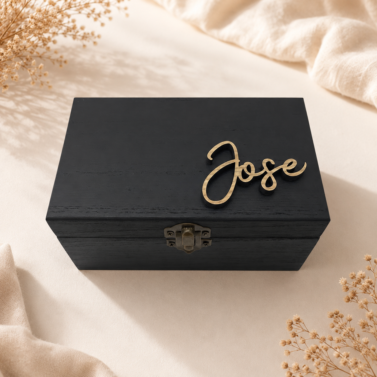caja para reloj y gemelos, caja personalizada, caja reloj personalizada, caja para gemelos, regalo para hombre, regalo personalizado para hombre, regalo para novio, regalo para marido, regalo para padre, regalo de boda, regalo para novio boda, regalo para padrino, regalo especial, caja de madera personalizada, caja artesanal, regalo artesanal, reloj y gemelos, caja regalo hombre, detalle para hombre, regalo original hombre, regalo elegante, regalo de boda personalizado, detalle de boda, regalo hecho a mano,
