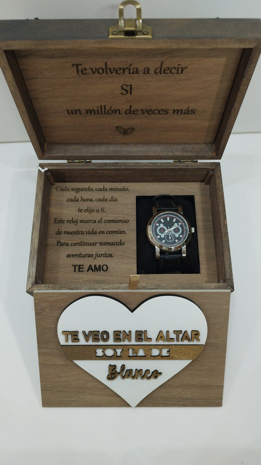 CAJA  VINTAGE PARA RELOJ DE COMPROMISO  PERSONALIZADA