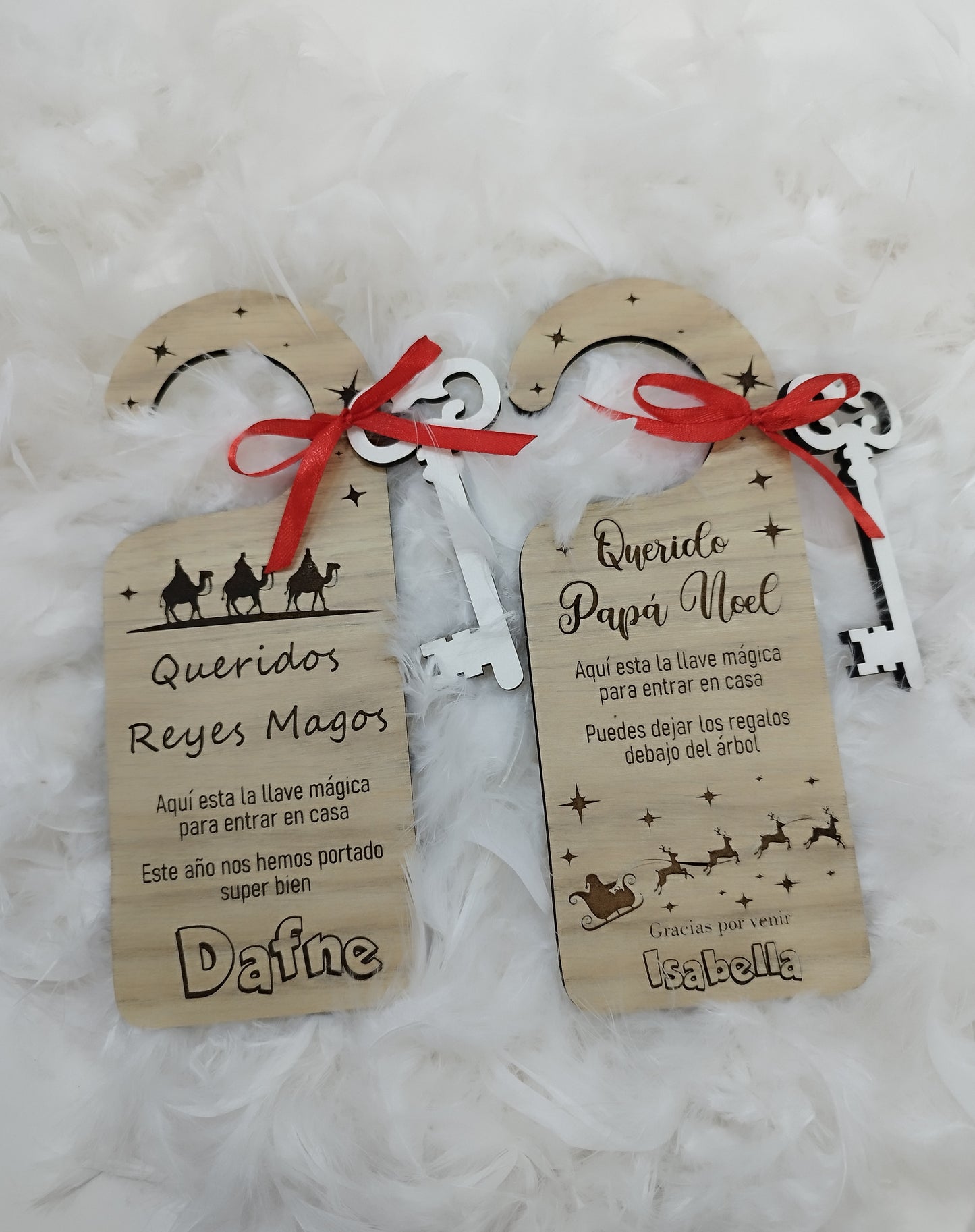 #LlaveMágica #LlaveDePapáNoel #LlaveDeLosReyesMagos #IdeasDeRegalo #RegalosParaNiños #NavidadEnFamilia #RegalosHechosAMano #HechoConAmor #NavidadPersonalizada #DecoraciónConMadera#Navidad2025 #RegalosNavideños #DecoraciónNavideña #DetallesDeNavidad #MagiaDeLaNavidad #EspírituNavideño #PapáNoel #ReyesMagos #RegalosOriginales #RegalosPersonalizados