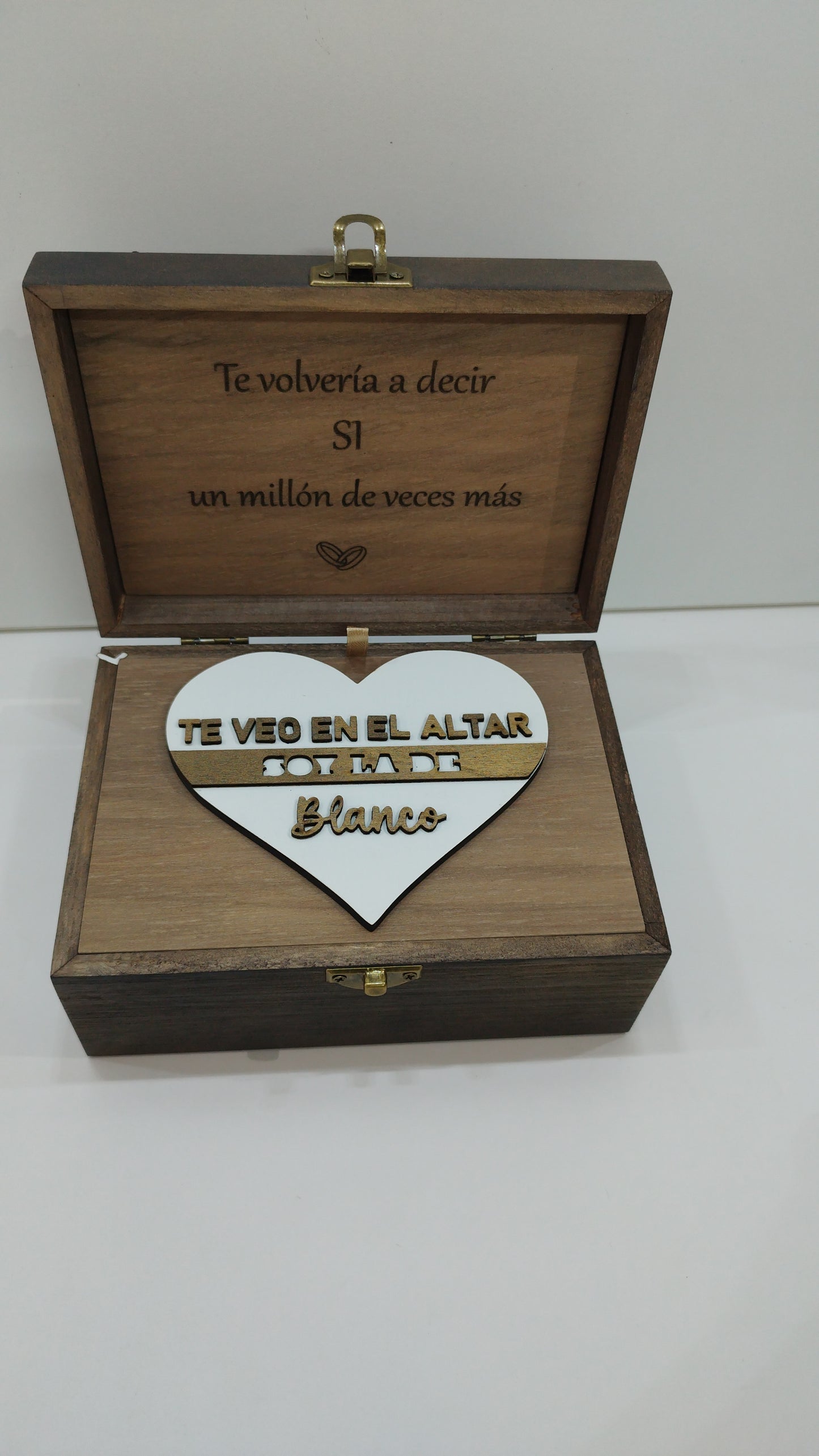 CAJA  VINTAGE PARA RELOJ PERSONALIZADA