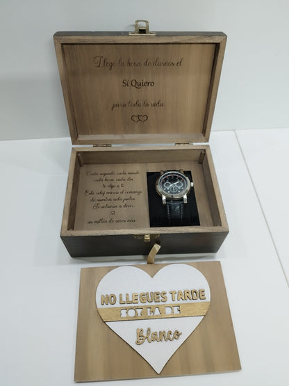 CAJA  VINTAGE PARA RELOJ PERSONALIZADA
